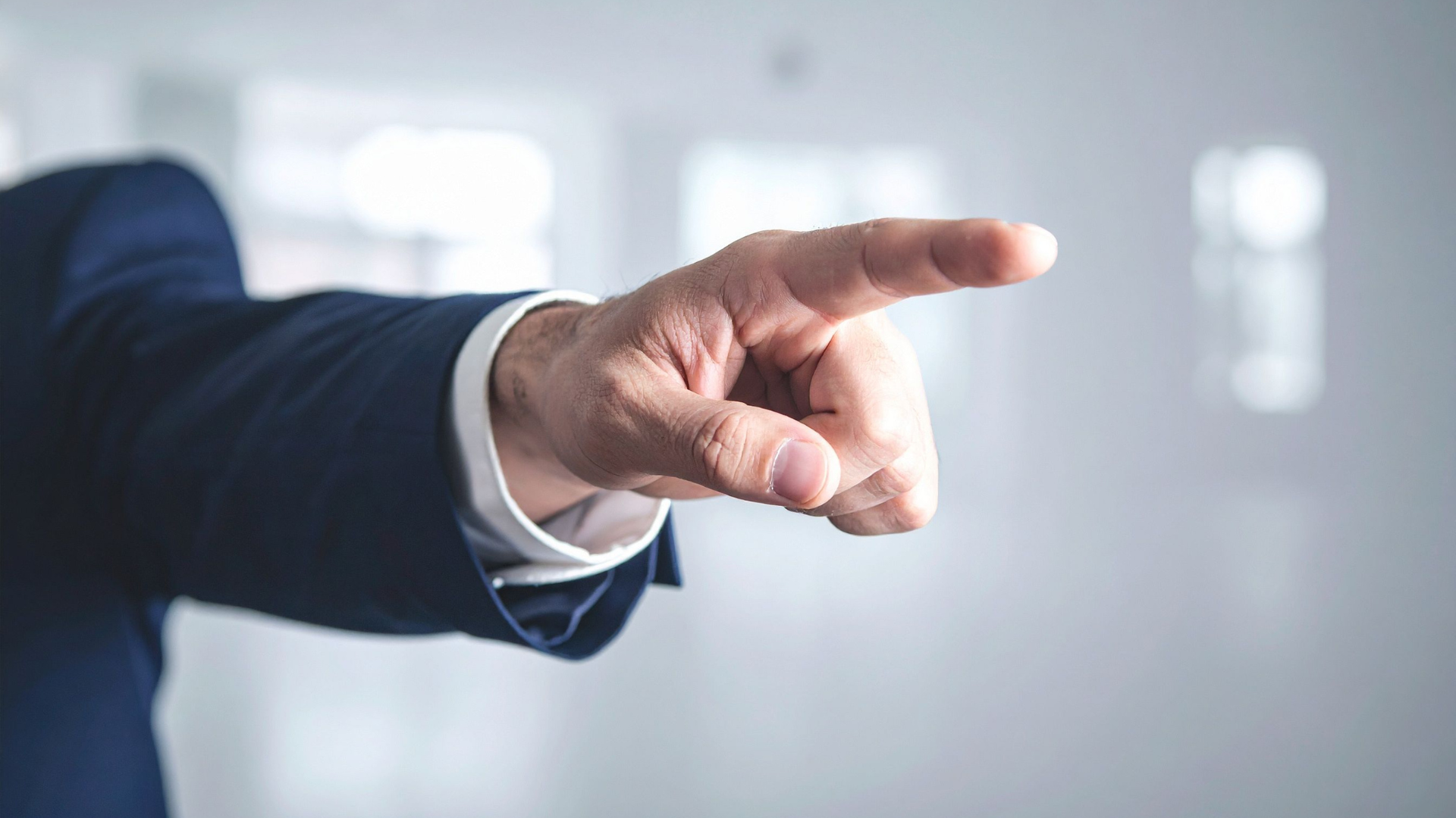 Multi-Car Wrong-Way Apple Valley Crash Kills One, Hospitalizes Multiple People