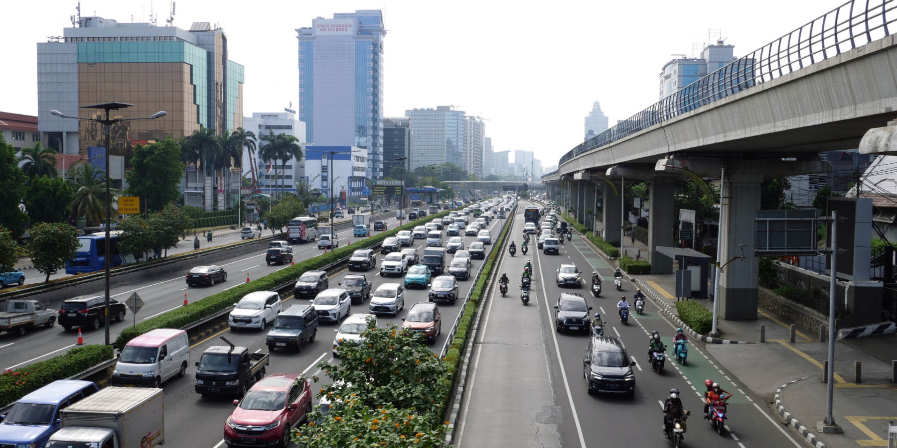 Multi-Vehicle Ontario Crash Stalls Traffic on 10 Freeway