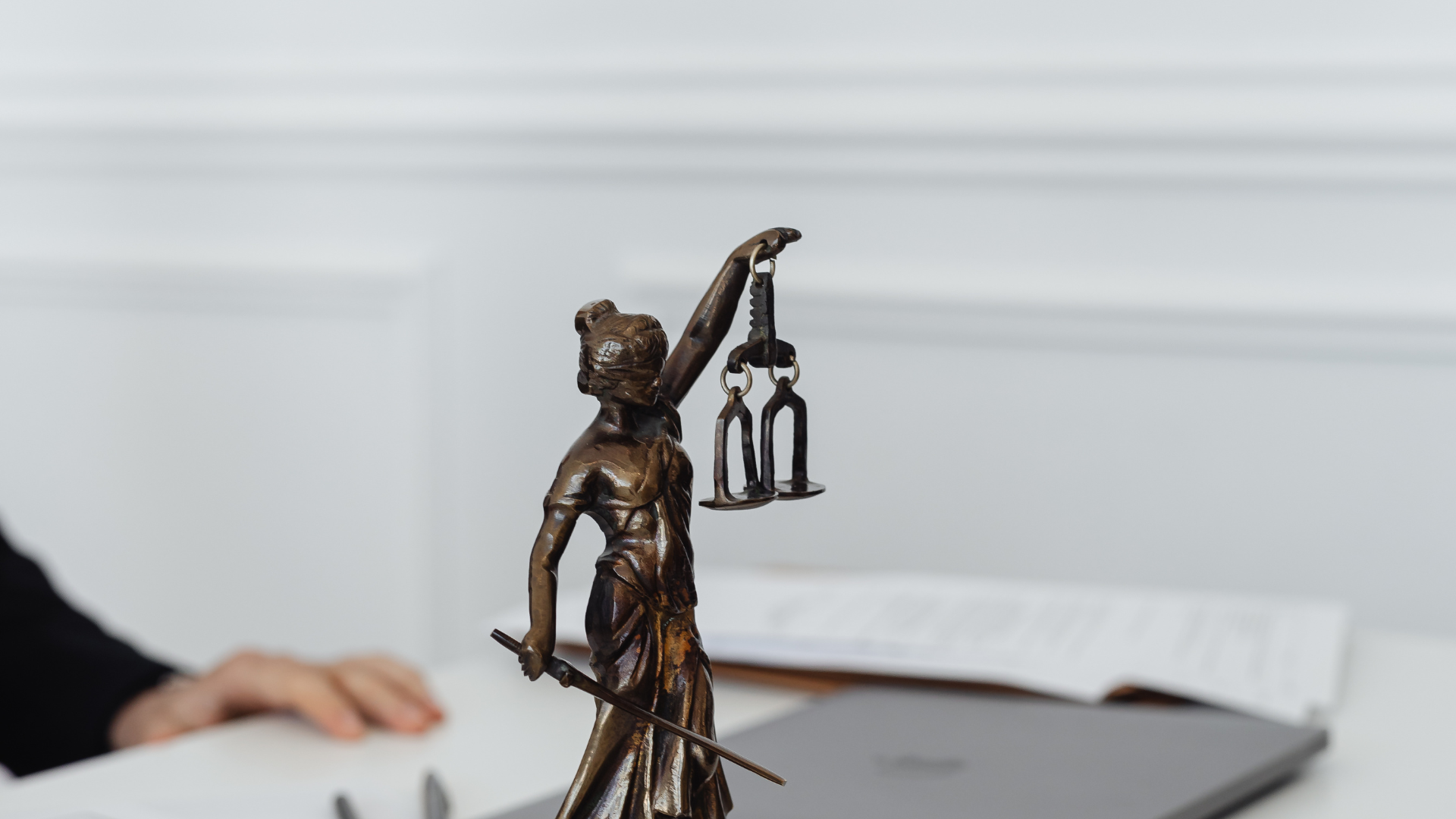 How California Car Accident Attorneys Support Injured Freeway Victims in Castaic and Beyond