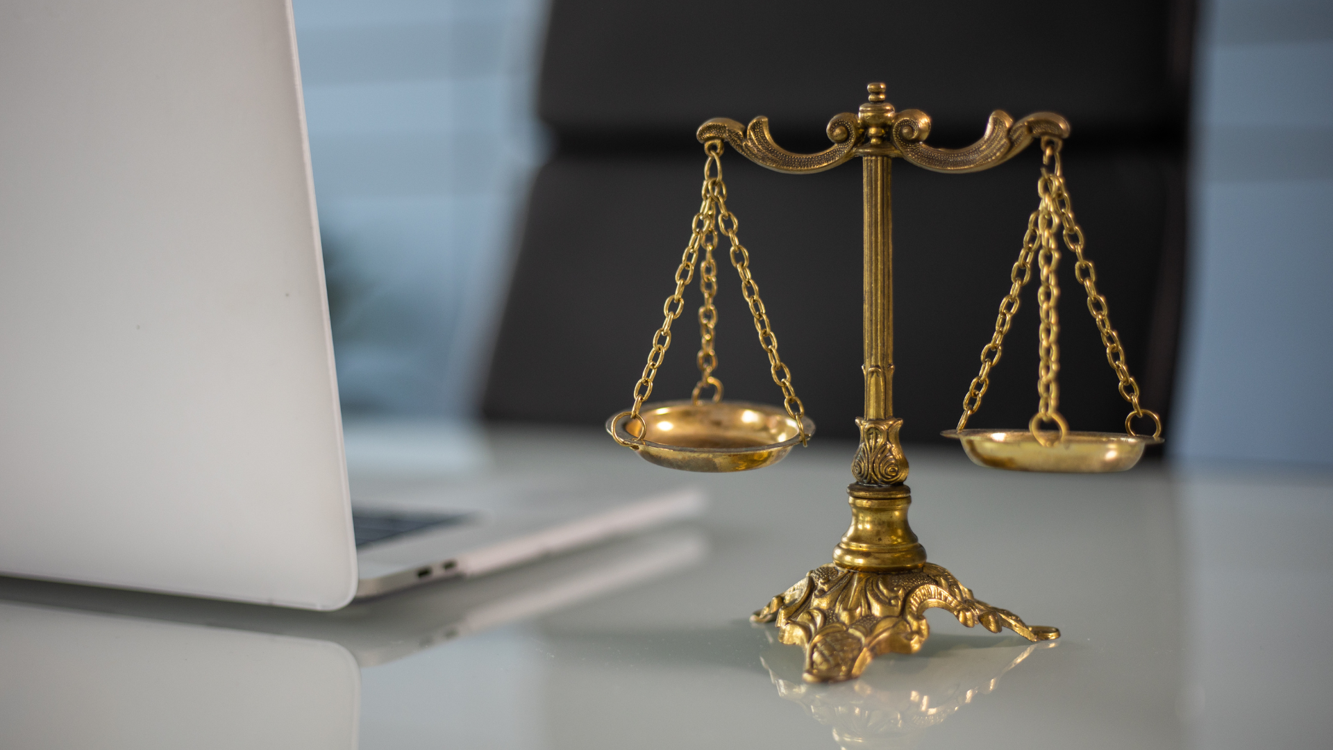How San Bernardino Personal Injury Attorneys Support Victims Hurt in a Rollover Crash